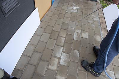 Skydda glas och aluminiumytor